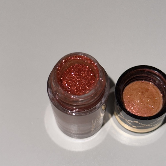 MAC Cosmetics Limited Edition Glitter - Picture 4 of 4